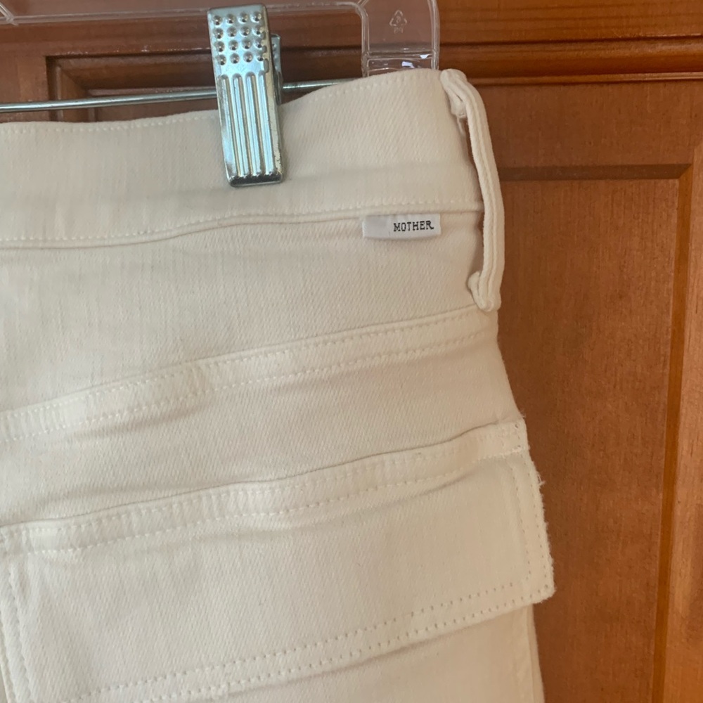 Mother NWT Cream Color Women’s Cargo Jeans Size 31 - Picture 5 of 12